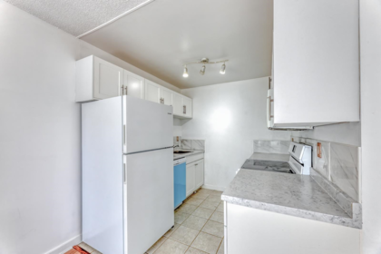 Primary Bathroom Photo of 101 620 Blackford Street, New Westminster, BC