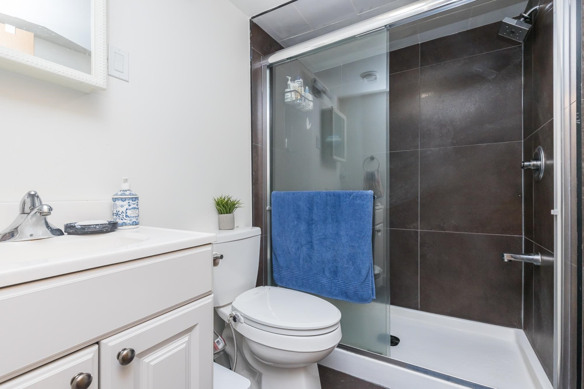 Backyard Photo of 31129 Gardner Avenue, Abbotsford, BC