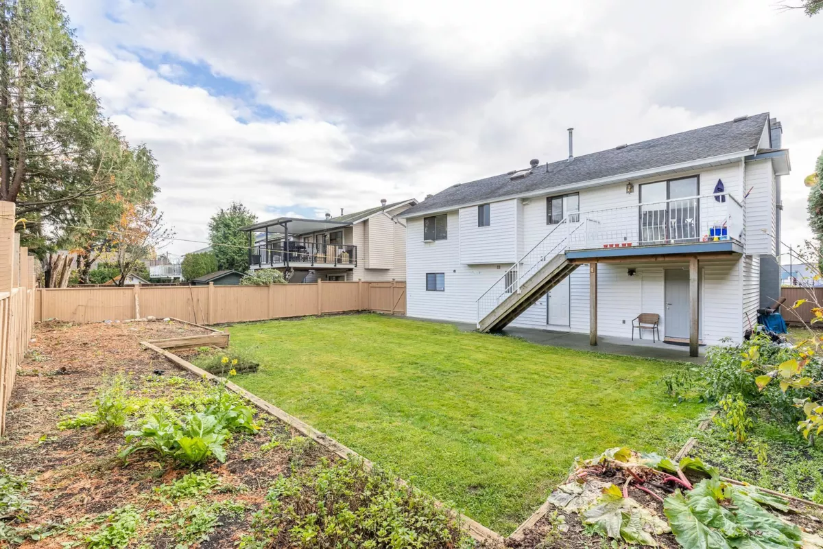 Hot Tub / Spa Photo of 31129 Gardner Avenue, Abbotsford, BC