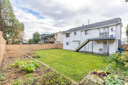 Hot Tub / Spa Photo of 31129 Gardner Avenue, Abbotsford, BC