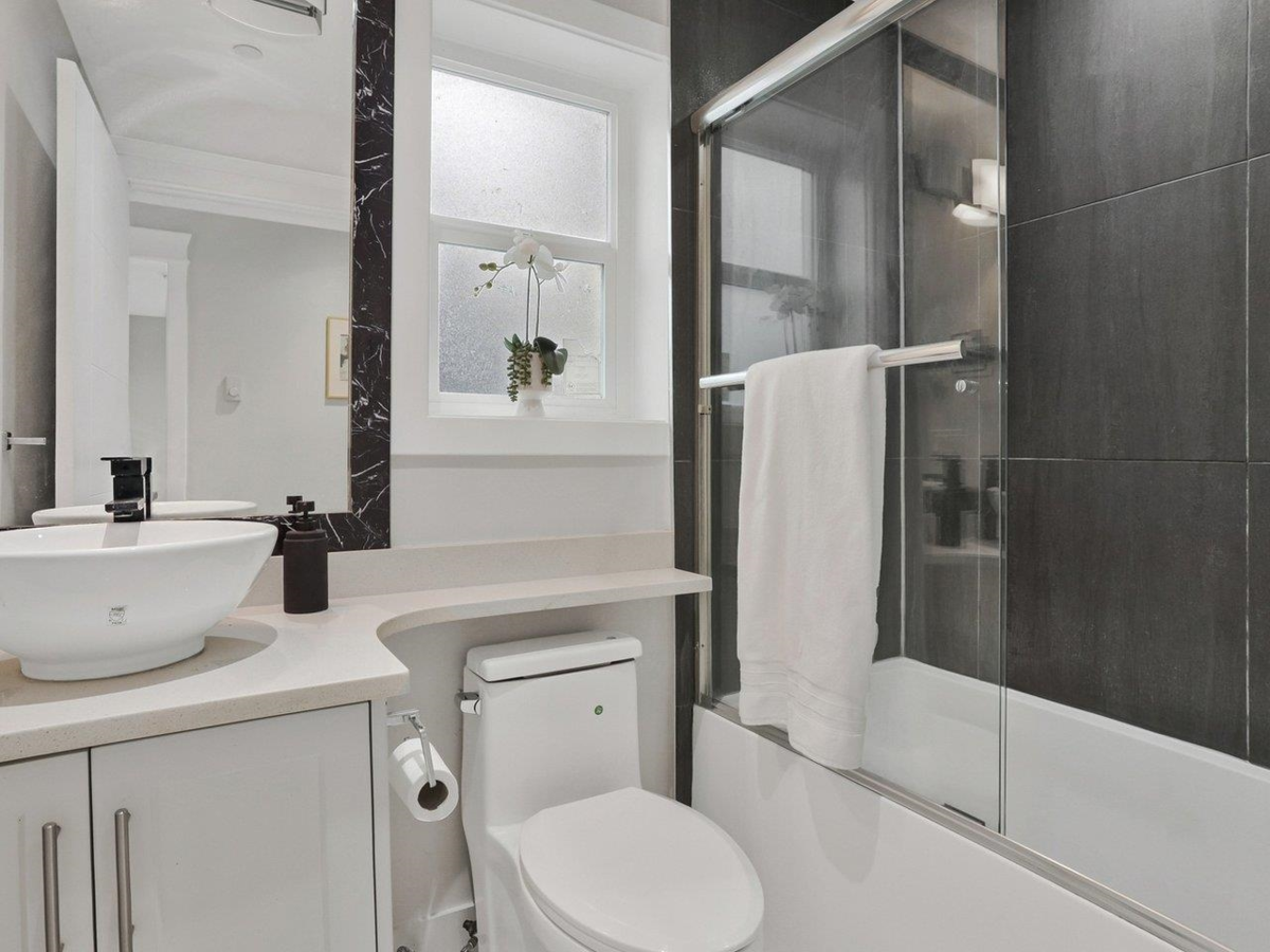 Bedroom 4 Photo of 1018 E 24th Avenue, Vancouver, BC