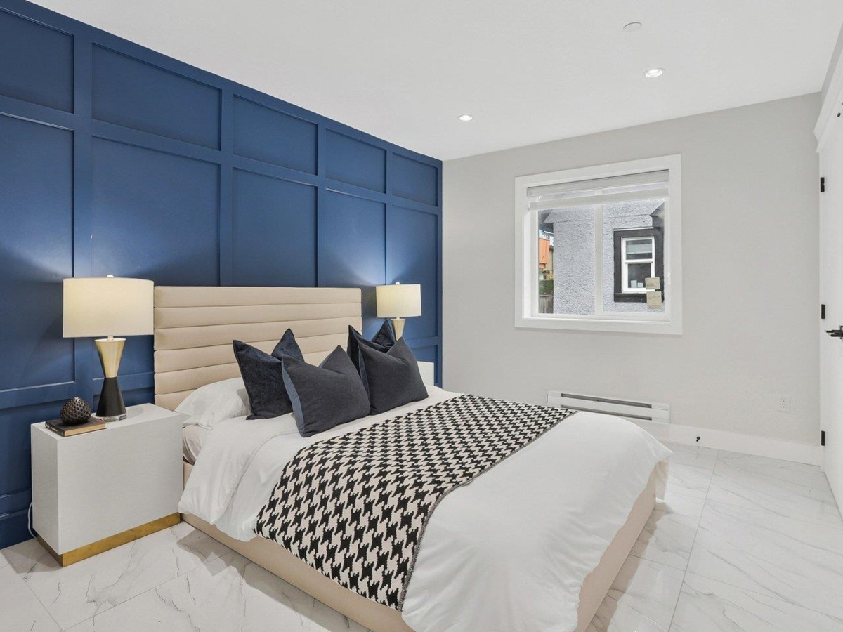 Guest Bathroom Photo of 1018 E 24th Avenue, Vancouver, BC