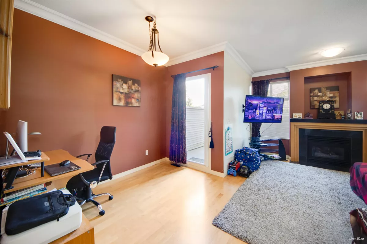 Primary Bathroom Photo of 55 7488 Mulberry Place, Burnaby, BC