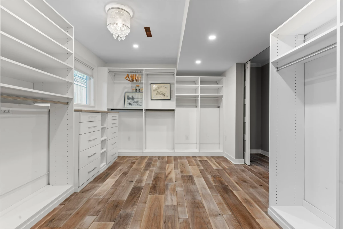 Basement Recreation Room Photo of 13950 Blackburn Avenue, White Rock, BC