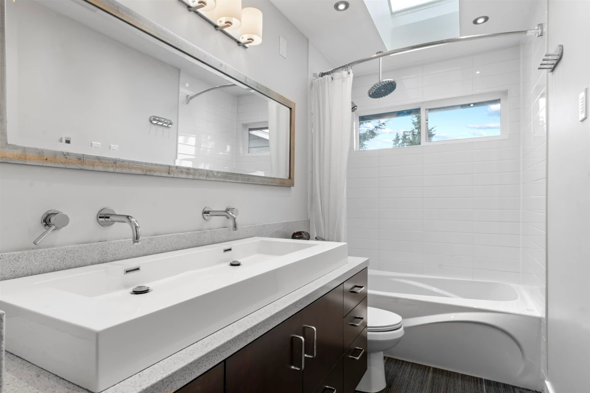 Bedroom 4 Photo of 13950 Blackburn Avenue, White Rock, BC