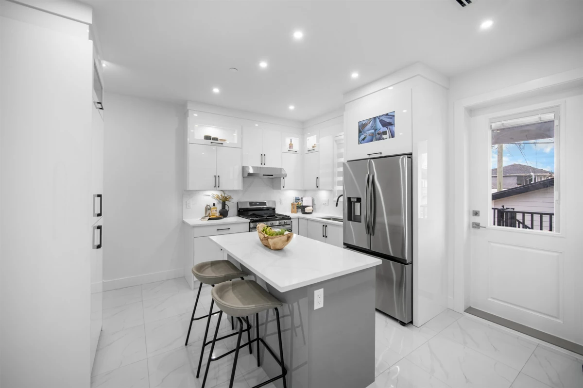 Living Room Photo of 2074 E 50th Avenue, Vancouver, BC