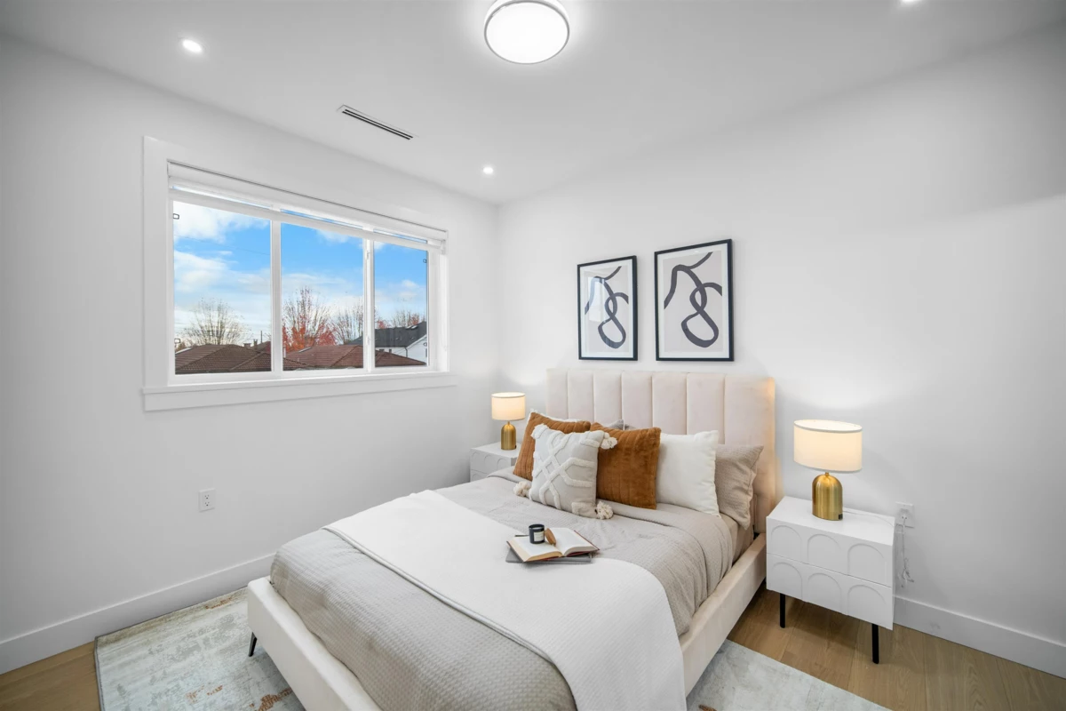 Primary Bedroom Photo of 2074 E 50th Avenue, Vancouver, BC