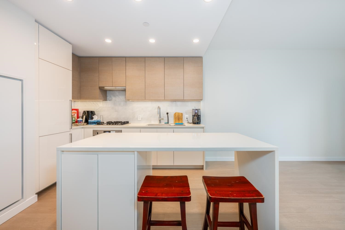 Dining Area Photo of 2301 4168 Lougheed Highway, Burnaby, BC