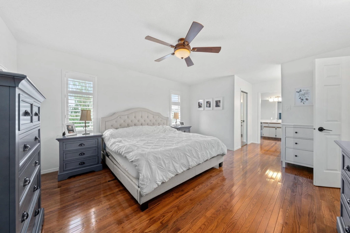 Garage Interior Photo of 15560 Vista Drive, White Rock, BC