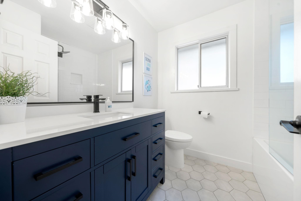 Garden / Landscaping Photo of 15560 Vista Drive, White Rock, BC