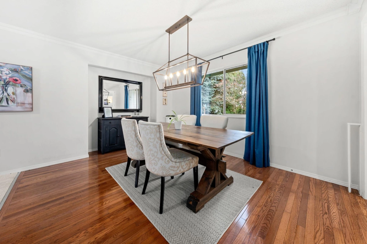 Pantry Photo of 15560 Vista Drive, White Rock, BC