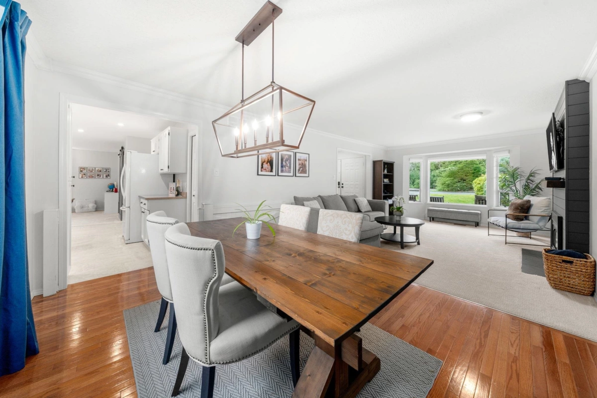 Primary Bathroom Photo of 15560 Vista Drive, White Rock, BC