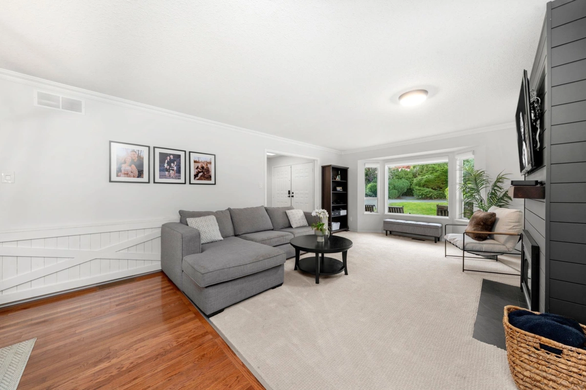 Primary Bedroom Photo of 15560 Vista Drive, White Rock, BC