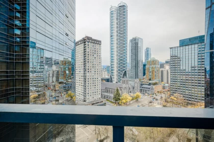 1705 1050 Burrard Street, Vancouver, BC, Vancouver — Apartment/Condo for sale