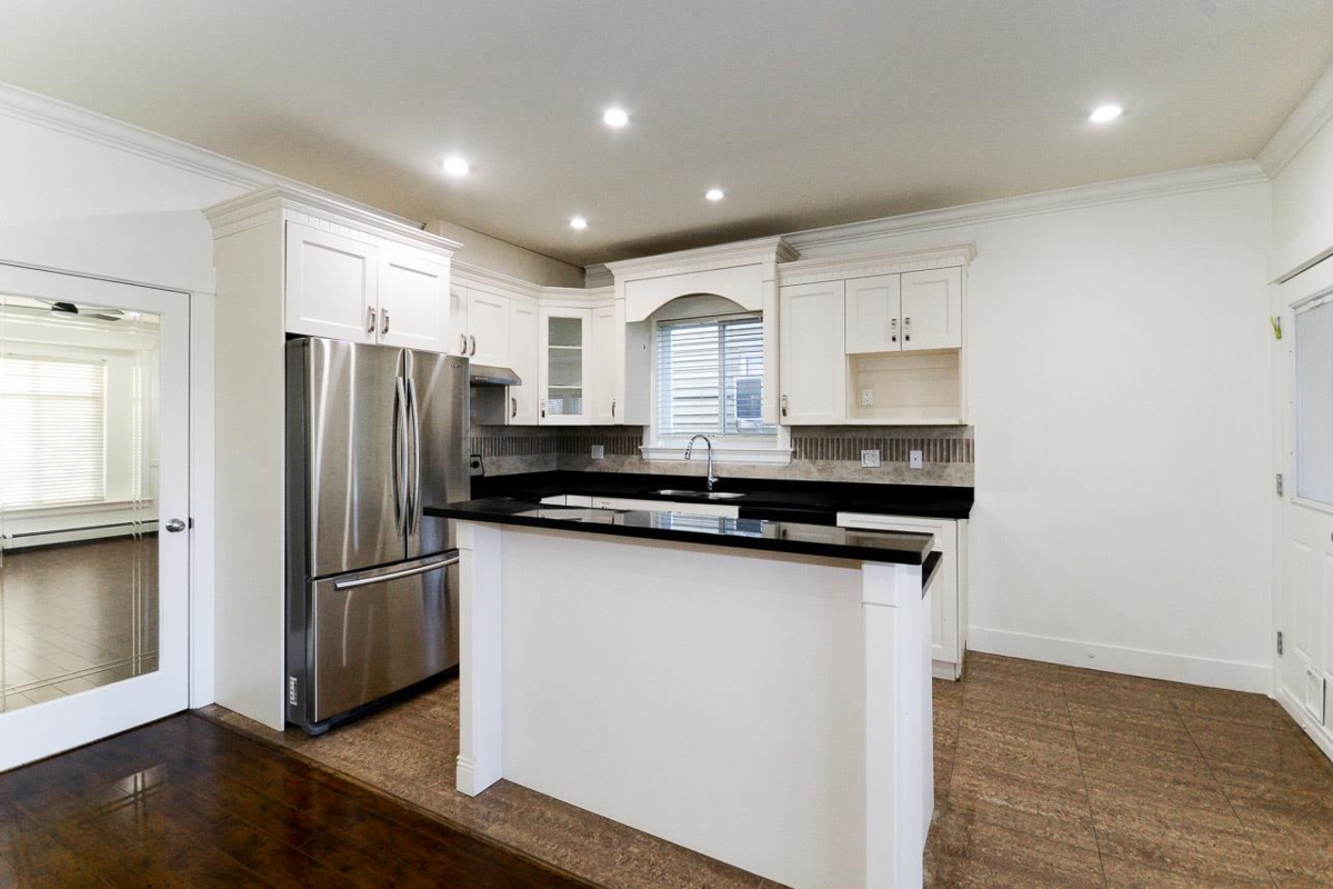 Family Room Photo of 13111 108 Avenue, Surrey, BC