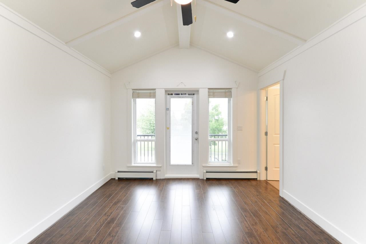 Guest Bathroom Photo of 13111 108 Avenue, Surrey, BC