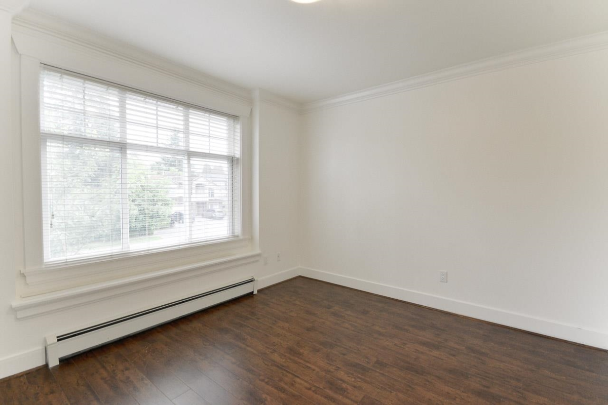 Hallway Photo of 13111 108 Avenue, Surrey, BC