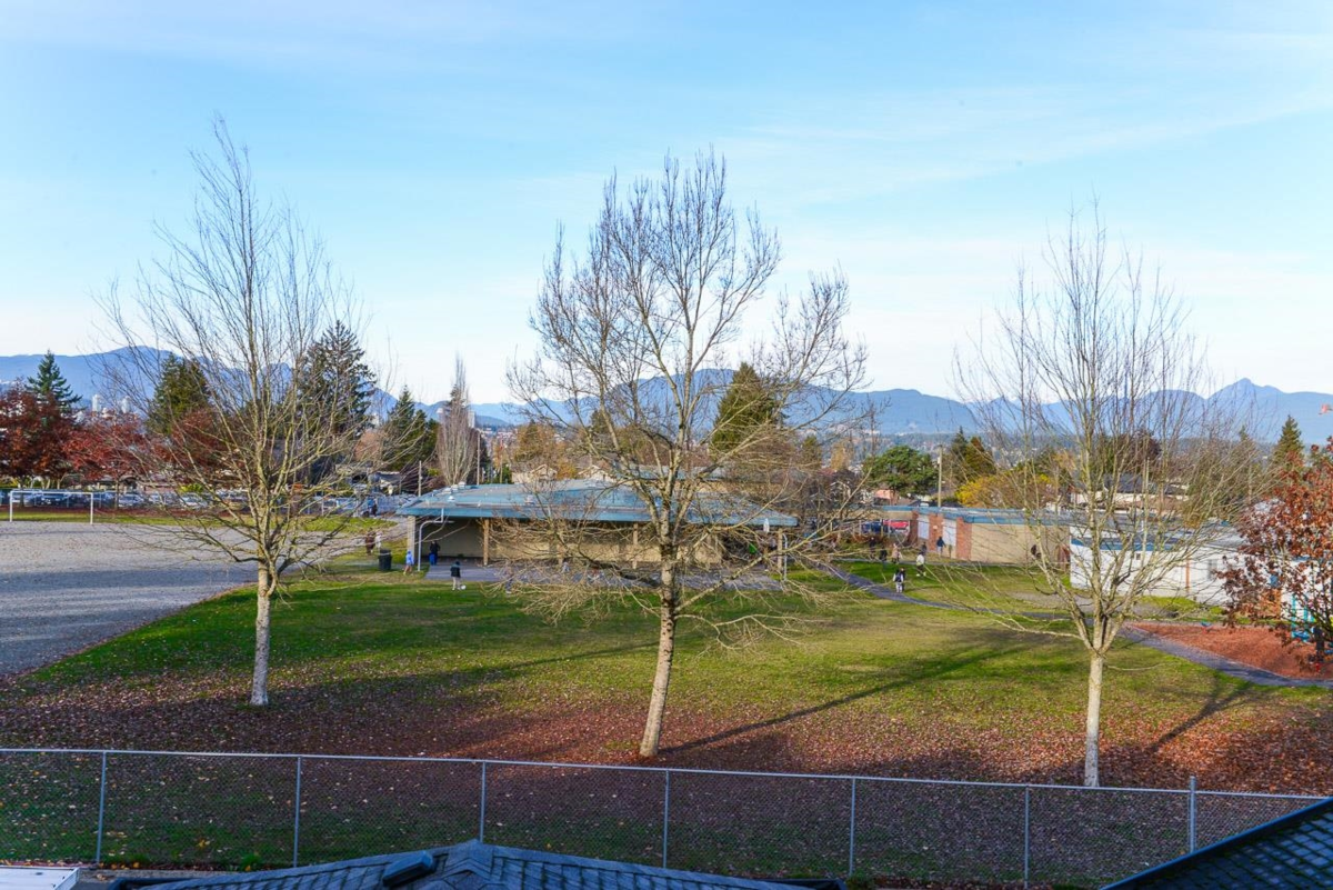 Office / Den Photo of 13111 108 Avenue, Surrey, BC