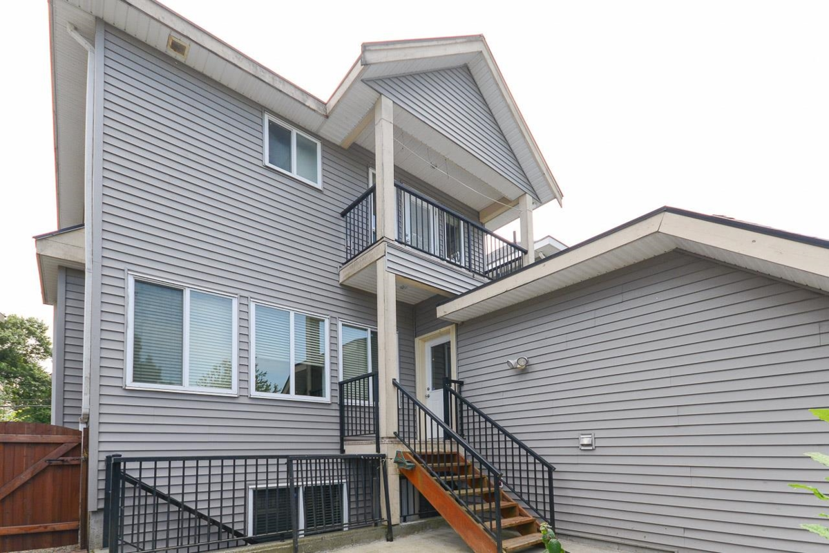 Outdoor Deck Photo of 13111 108 Avenue, Surrey, BC