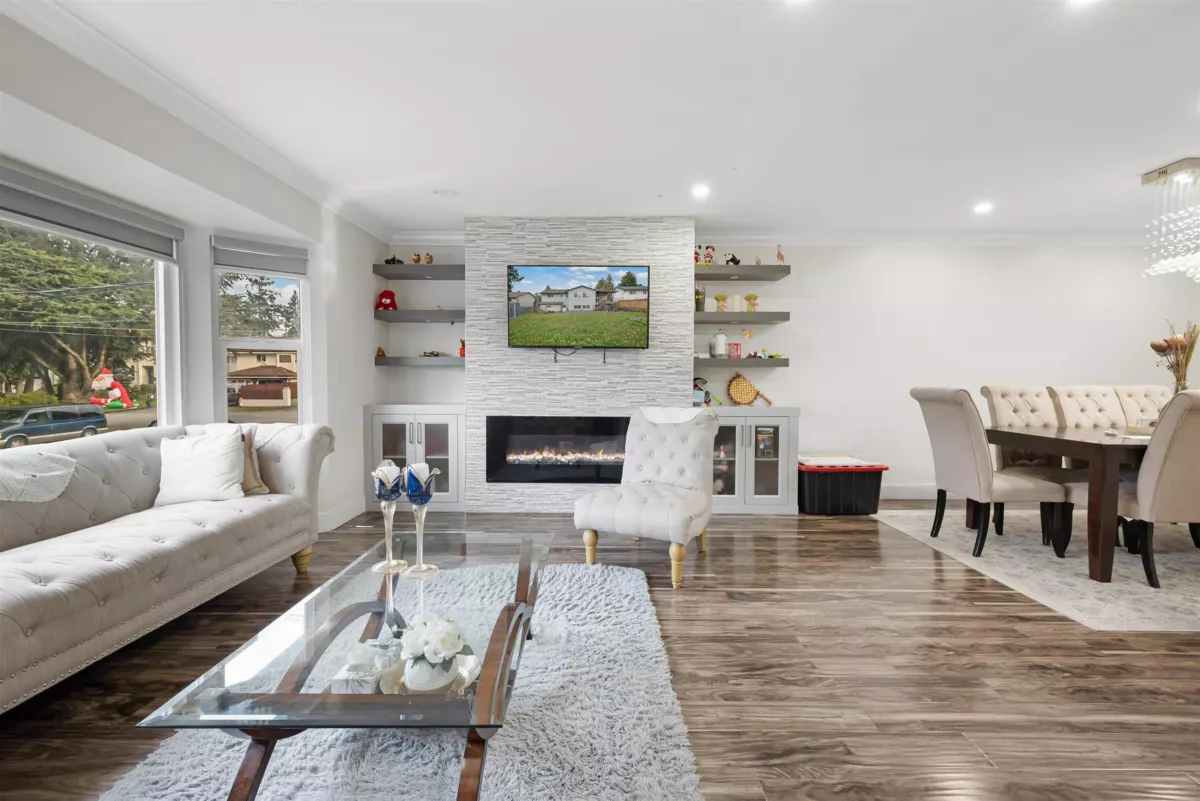 Living Room Photo of 11132 Patricia Drive, Delta, BC