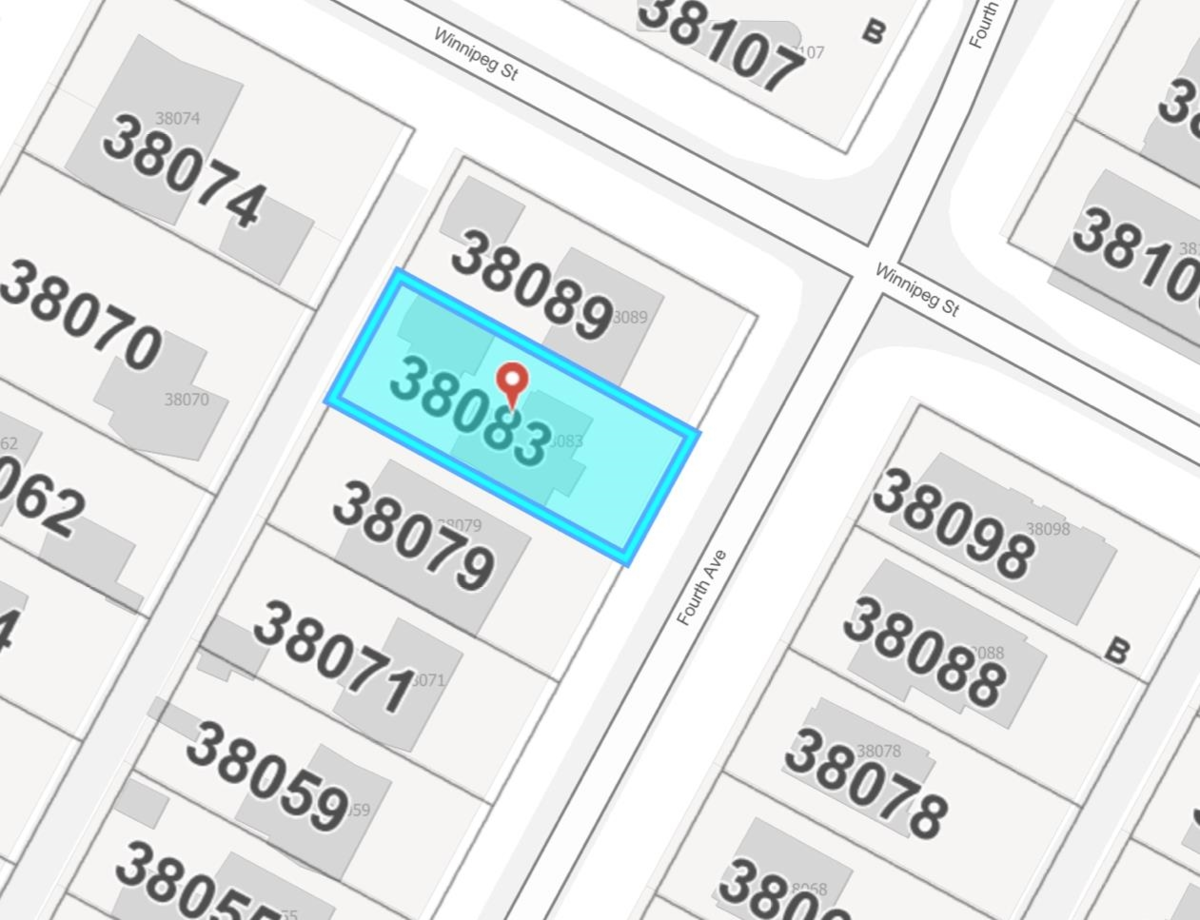 Breakfast Nook Photo of 38083 Fourth Avenue, Squamish, BC