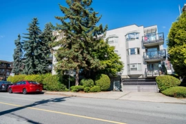 208 1550 Chesterfield Avenue, North Vancouver, BC