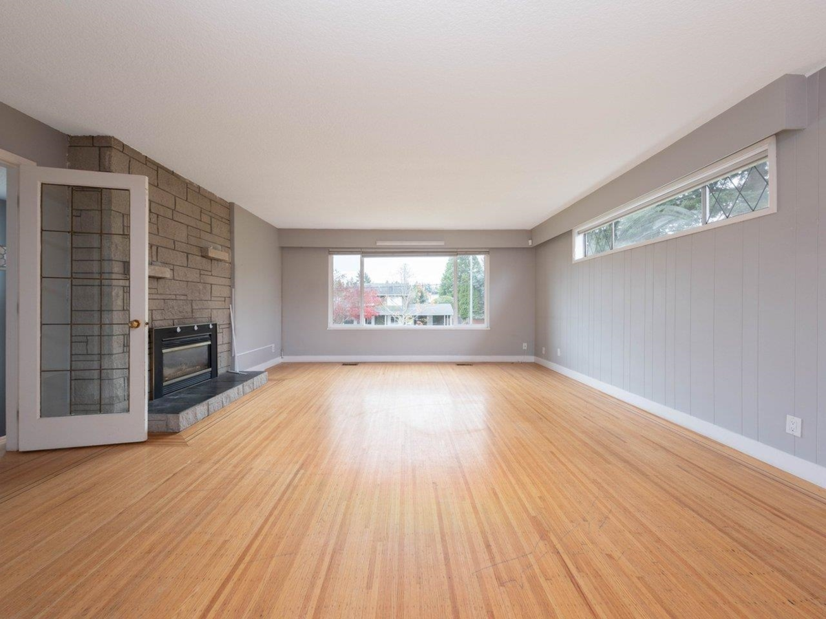 Dining Area Photo of 5247 10a Avenue, Delta, BC