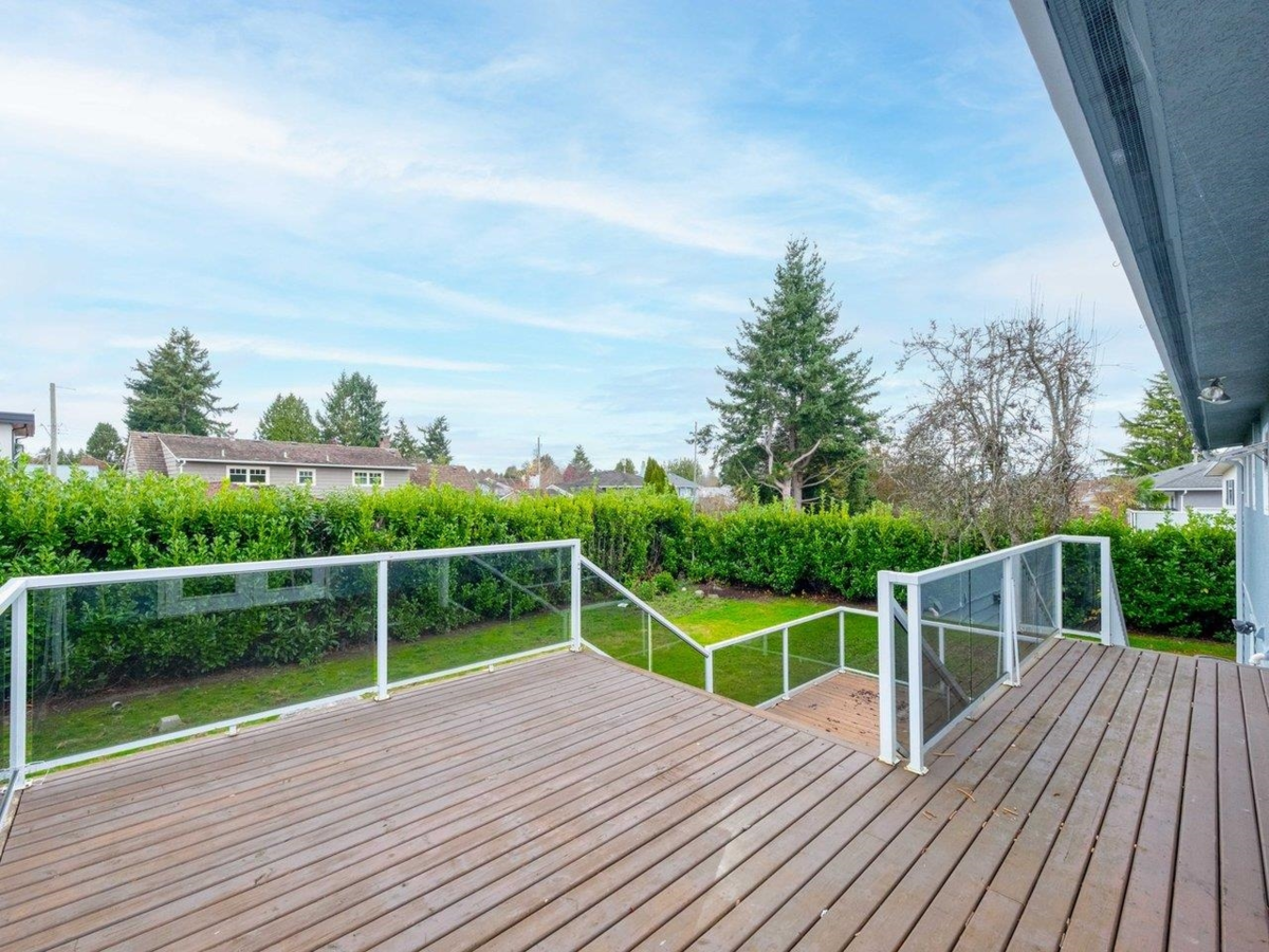 Swimming Pool Photo of 5247 10a Avenue, Delta, BC