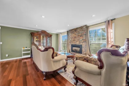 Breakfast Nook Photo of 2731 Daybreak Avenue, Coquitlam, BC