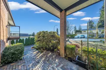 Kitchen Photo of 2731 Daybreak Avenue, Coquitlam, BC