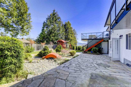 Outdoor Deck Photo of 2731 Daybreak Avenue, Coquitlam, BC