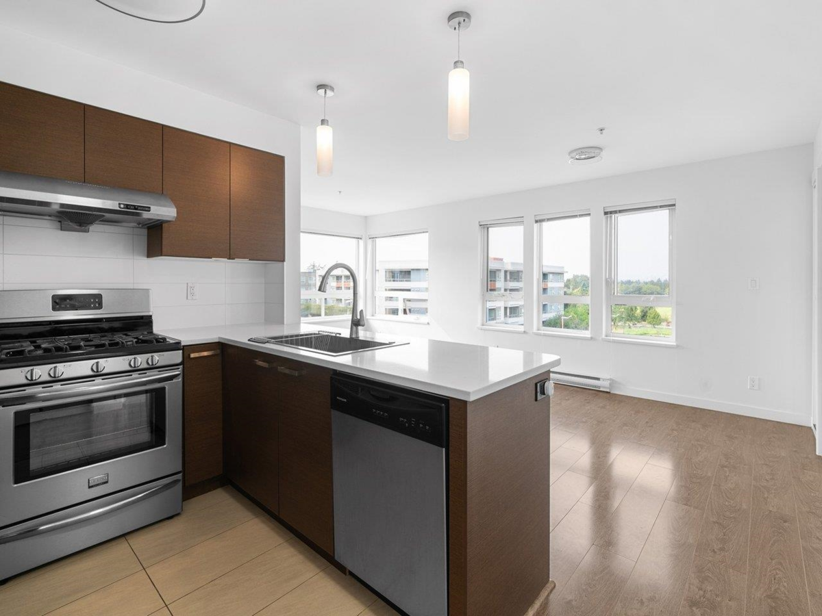 Dining Area Photo of 331 12339 Steveston Highway, Richmond, BC
