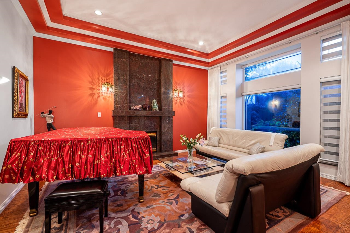 Family Room Photo of 2768 Southcrest Drive, Burnaby, BC