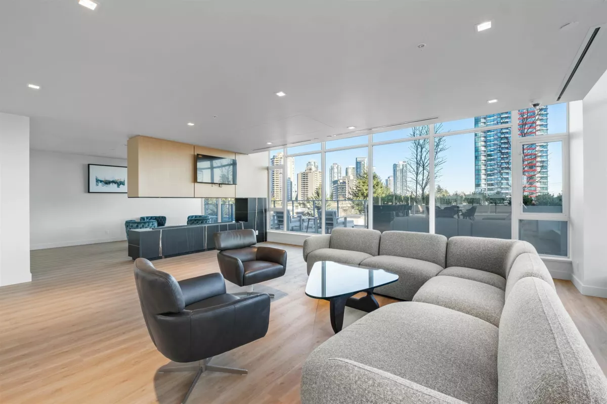 Hot Tub / Spa Photo of 2603 6511 Sussex Avenue, Burnaby, BC