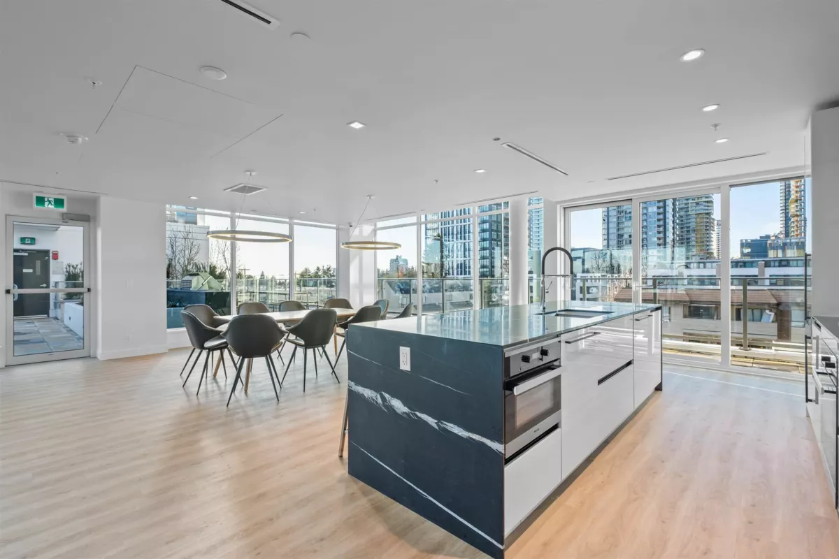 Outdoor Patio Photo of 2603 6511 Sussex Avenue, Burnaby, BC