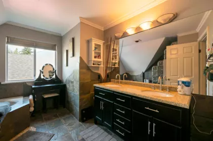 Mudroom Photo of 21469 126 Avenue, Maple Ridge, BC