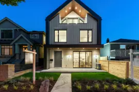 1 2386 E 45th Avenue, Vancouver, BC