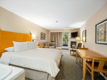 215 4319 Main Street, Whistler, BC, Whistler — Apartment/Condo for sale