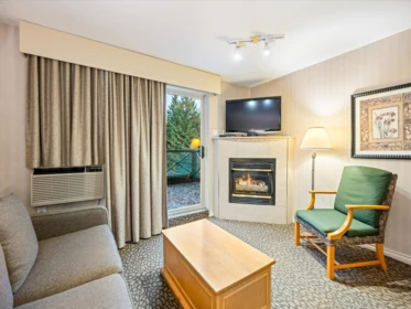 215 4319 Main Street, Whistler, BC, Whistler — Apartment/Condo for sale
