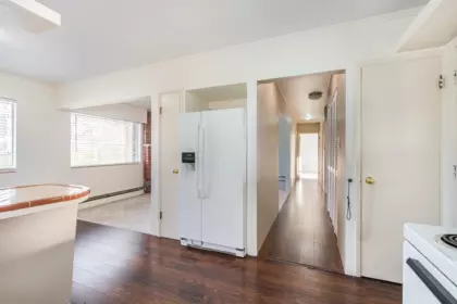 4044 Parker Street, Burnaby, BC, Burnaby — Single Family Residence for sale