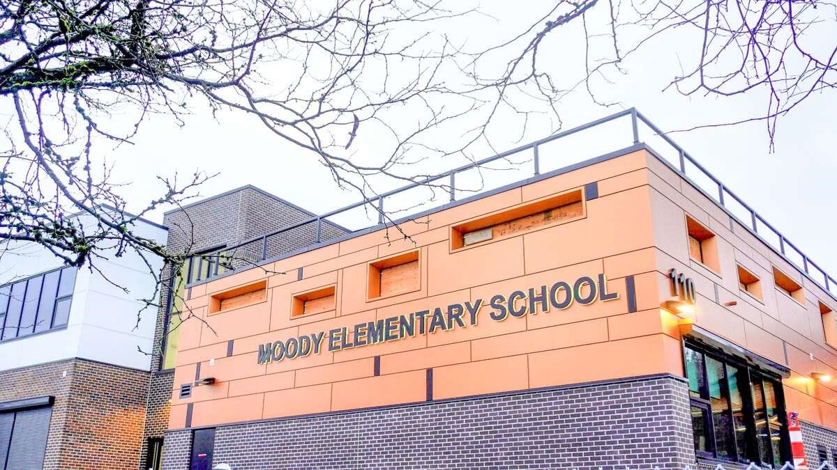 Laundry Room Photo of 316 3038 St George Street, Port Moody, BC