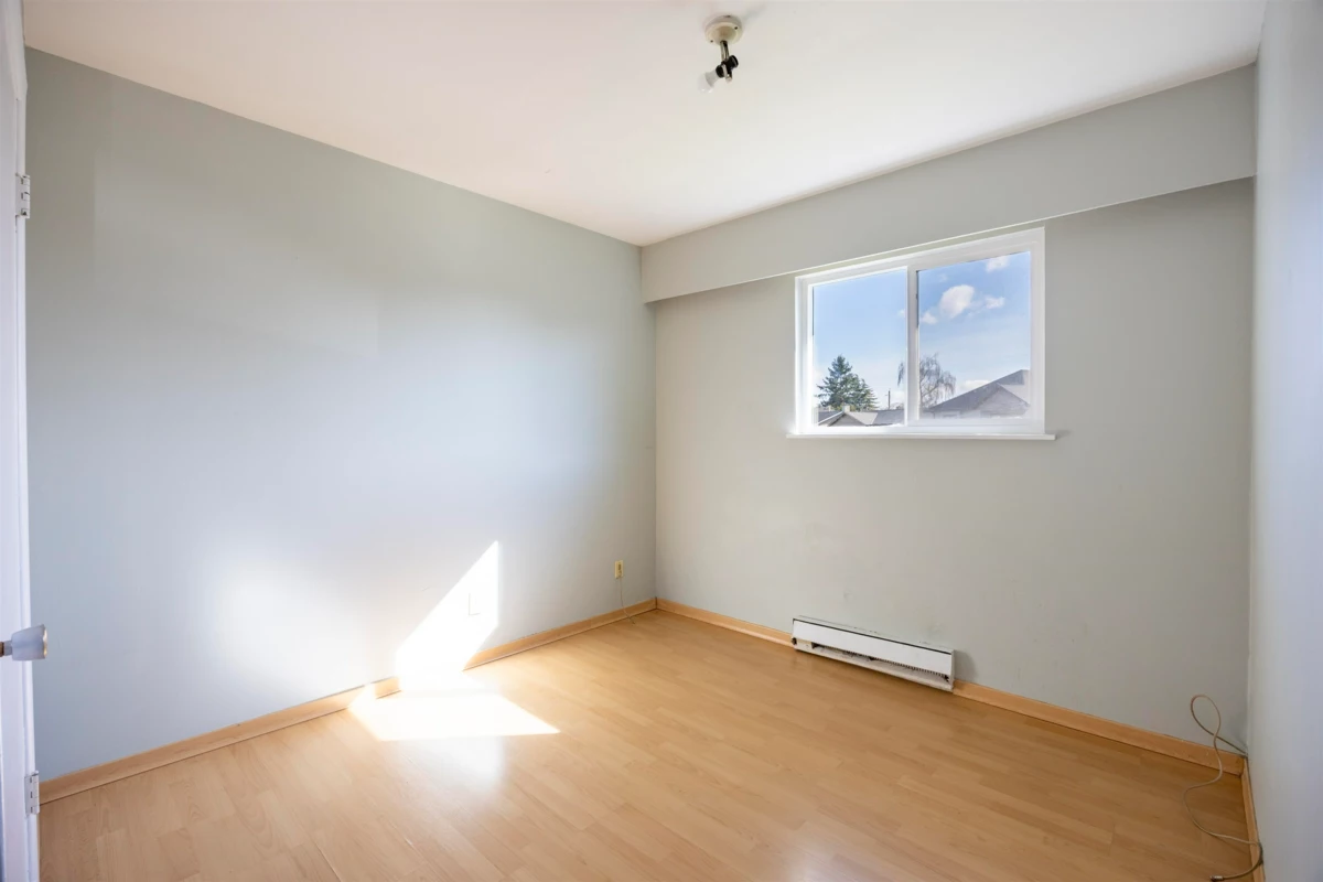 Powder Room Photo of 11493 Seabrook Crescent, Richmond, BC