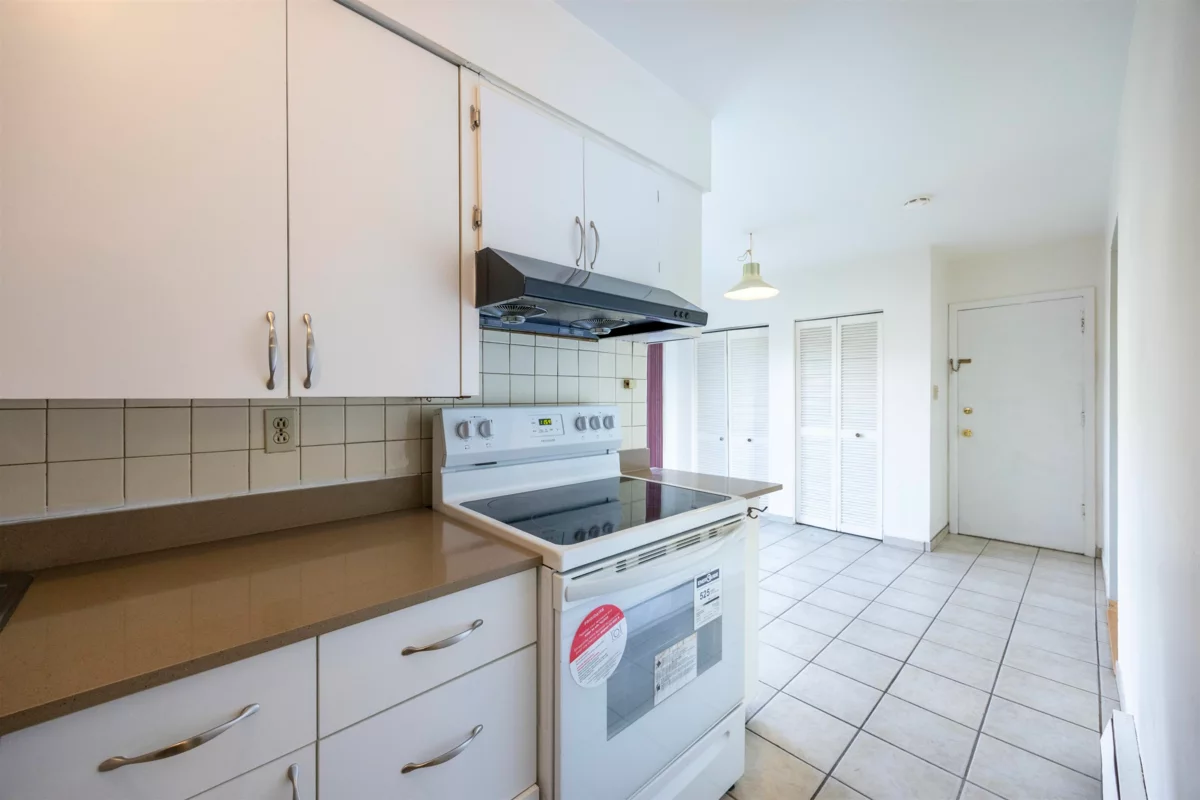 Walk-In Closet Photo of 11493 Seabrook Crescent, Richmond, BC