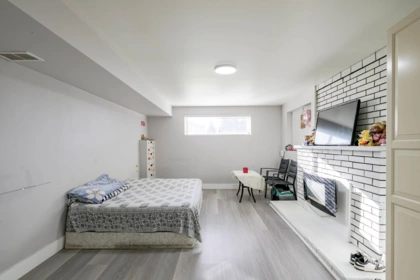 Basement Recreation Room Photo of 11181 90 Avenue, Delta, BC