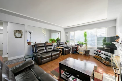 Dining Area Photo of 11181 90 Avenue, Delta, BC