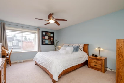 Basement Recreation Room Photo of 18759 66 Avenue, Surrey, BC