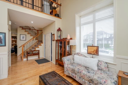 Powder Room Photo of 18759 66 Avenue, Surrey, BC