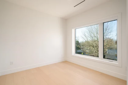 Hallway Photo of 7382 Maple Street, Vancouver, BC