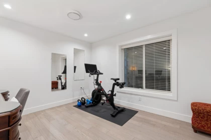 Basement Recreation Room Photo of 2008 Larson Road, North Vancouver, BC