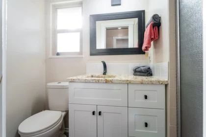 Guest Bathroom Photo of 8971 145a Street, Surrey, BC